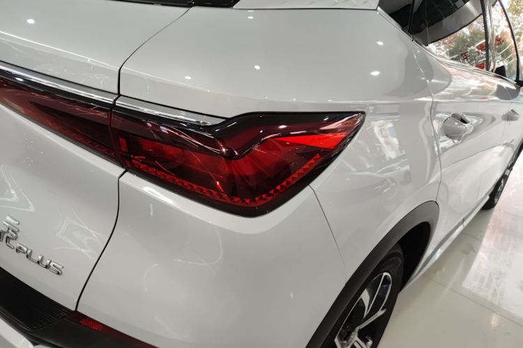 比亚迪 元PLUS 2023款 冠军版 430KM 领先型车身外观6006