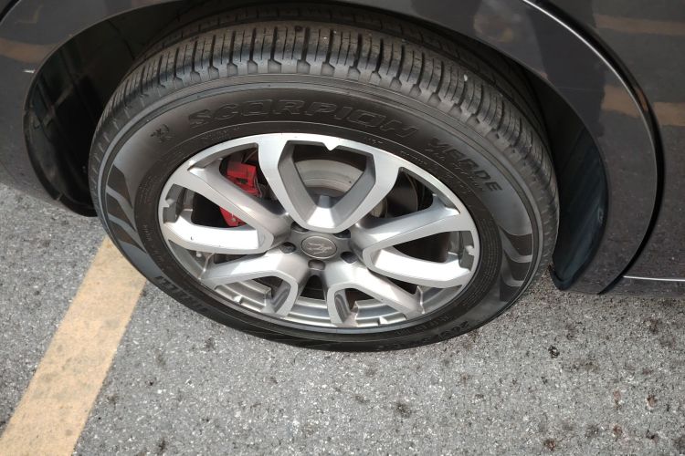 玛莎拉蒂 Levante 2018款 3.0T 标准版车身外观6002