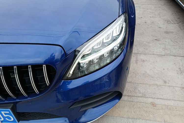 奔驰C级 2019款 C 260 L 运动版局部细节36