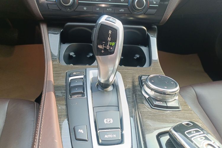 宝马5系 2014款 525Li 豪华设计套装局部细节18