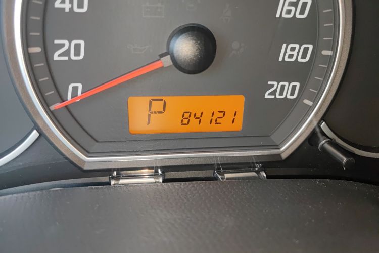 铃木 雨燕 2014款 1.5L 自动时尚型中控内饰15