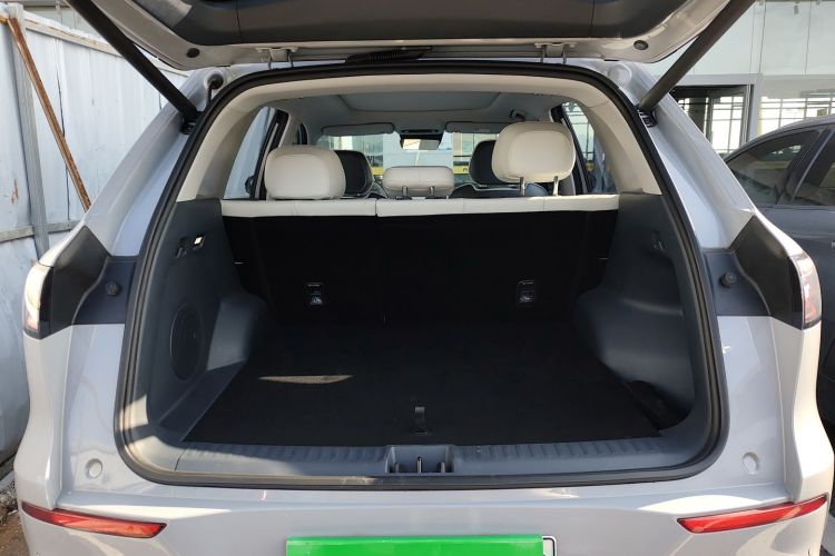 吉利银河 银河E5 2024款 530km 星舰版机舱底盘23