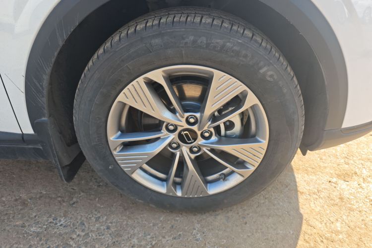 奔腾 悦意03 2025款 445km 心悦版车身外观10