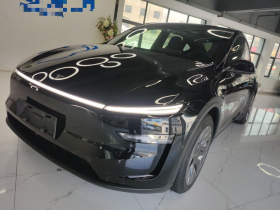 特斯拉 Model Y L 2025款 长续航全轮驱动版