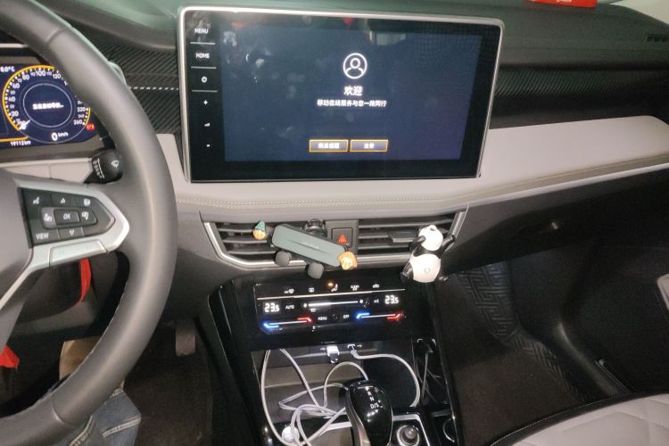 大众 探岳 2023款 300TSI 两驱豪华Plus进阶版中控内饰16