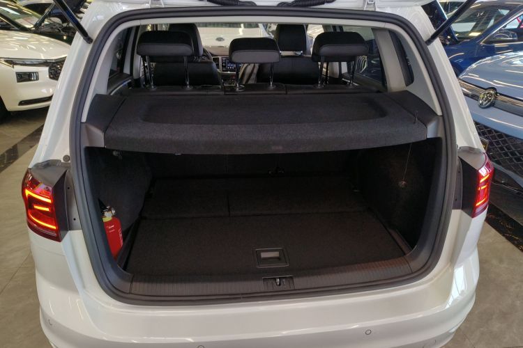 大众 高尔夫·嘉旅 2020款 280TSI 自动好奇型机舱底盘23