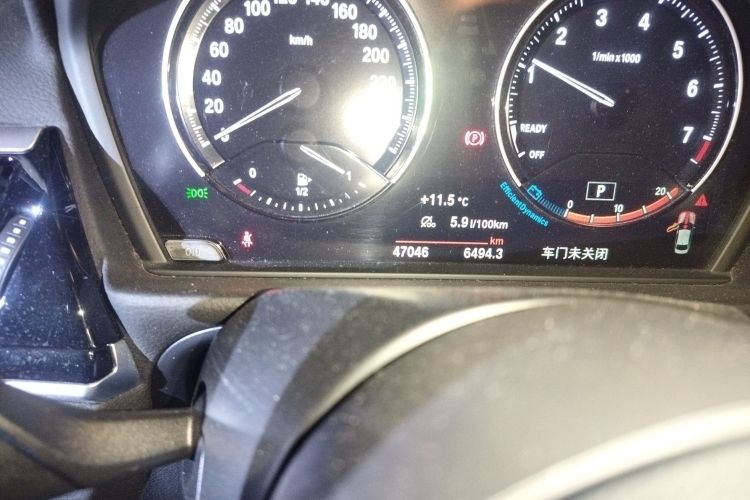 宝马1系 2021款 120i M运动曜夜版中控内饰15