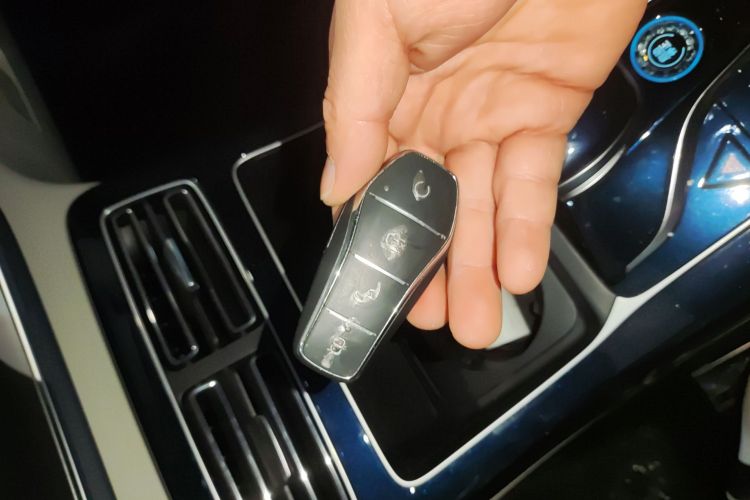 比亚迪 秦PLUS 2021款 DM-i 55KM 旗舰型中控内饰11