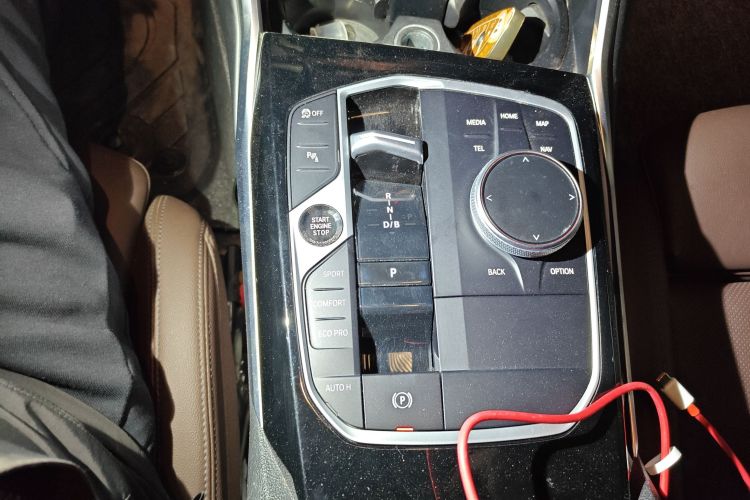 宝马i3 2022款 eDrive 35 L中控内饰18