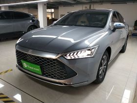 比亚迪 秦PLUS 2024款 荣耀版 DM-i 55KM领先型