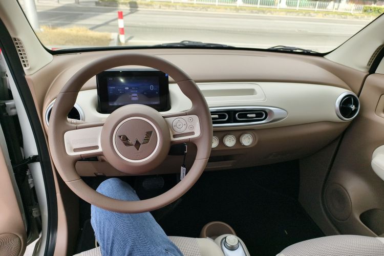 五菱汽车 宏光MINIEV 2025款 四门版 进阶款中控内饰12