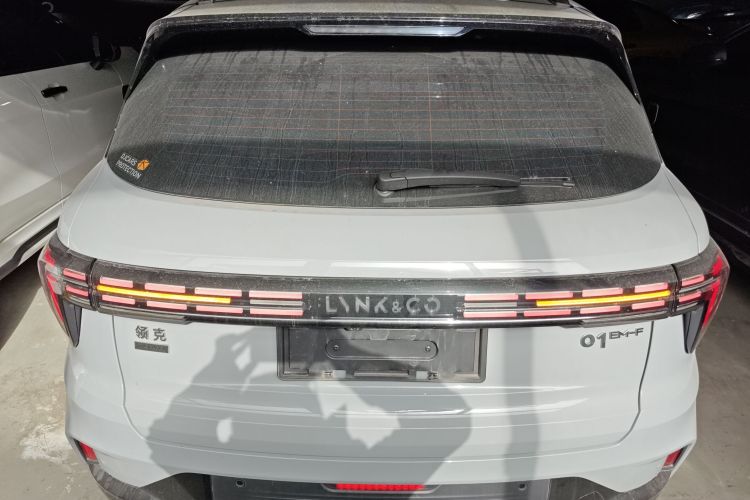 领克01 2023款 1.5TD EM-F PM车身外观6