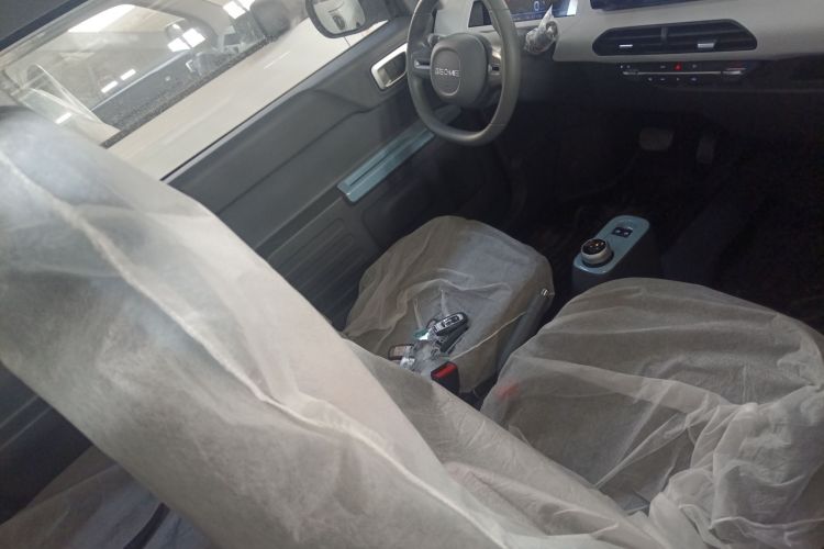 吉利银河 2024款 熊猫mini 200km 耐力熊局部细节41