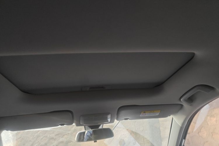 五菱汽车 五菱星辰 2022款 2.0L DHT电速款中控内饰22