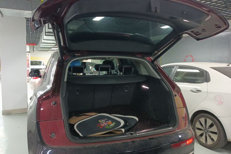 奥迪Q5L 2018款 45 TFSI 尊享时尚型 国V局部细节23