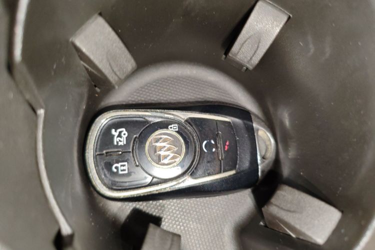 别克 君越 2016款 20T 精英型中控内饰7001