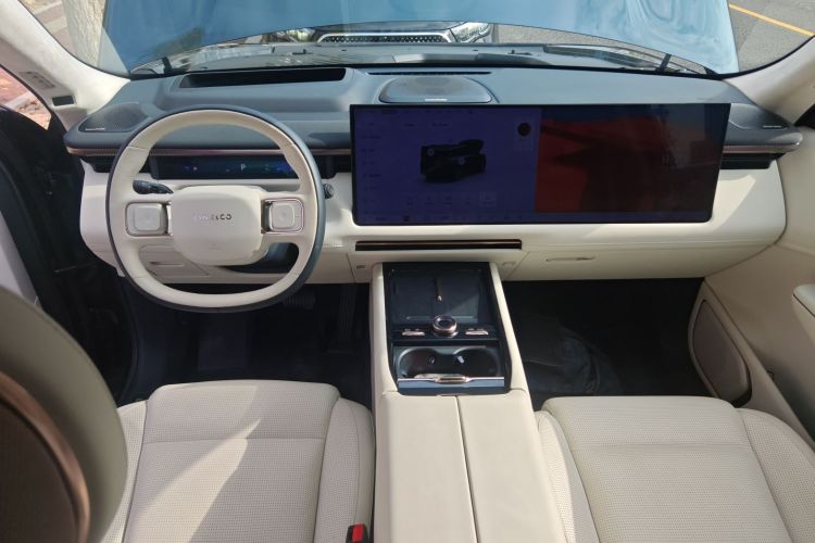 领克900 2025款 2.0T Ultra中控内饰12