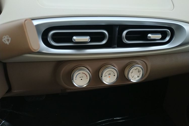 五菱汽车 宏光MINIEV 2025款 四门版 进阶款局部细节16