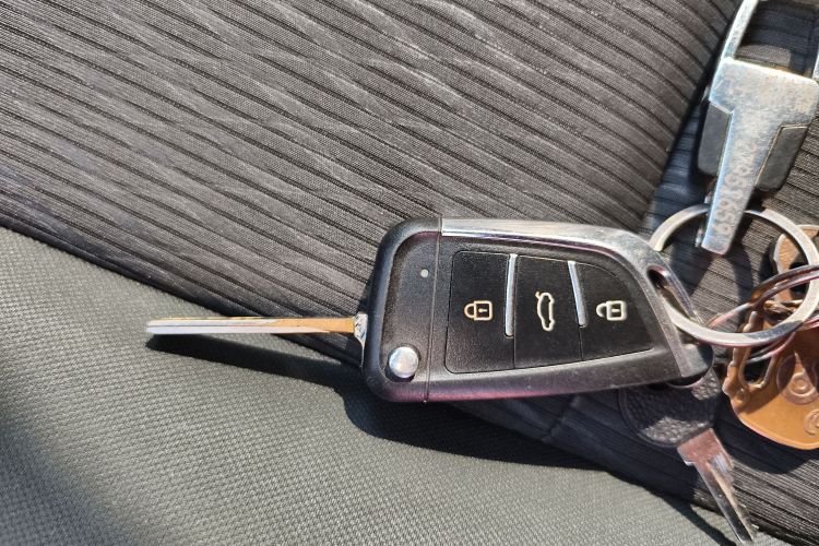 海马S5青春版 2018款 1.6L 手动精英型中控内饰11