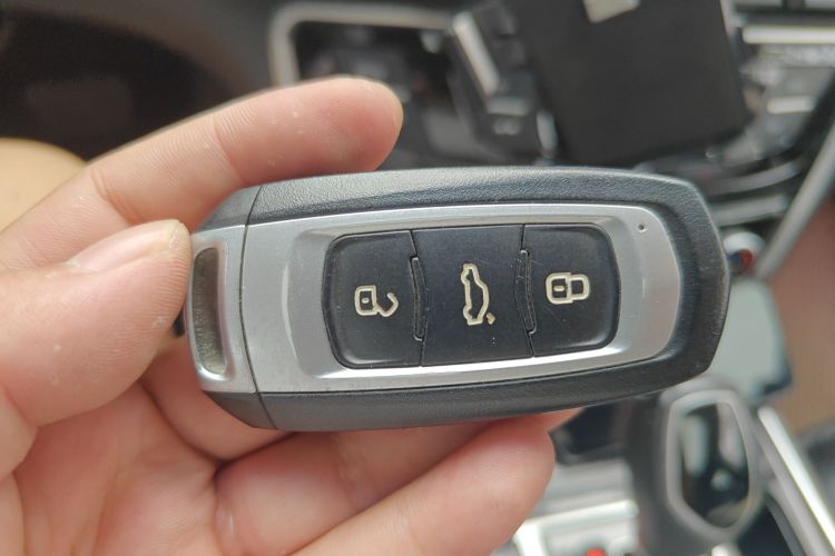 吉利汽车 博瑞 2015款 1.8T 旗舰型中控内饰7001