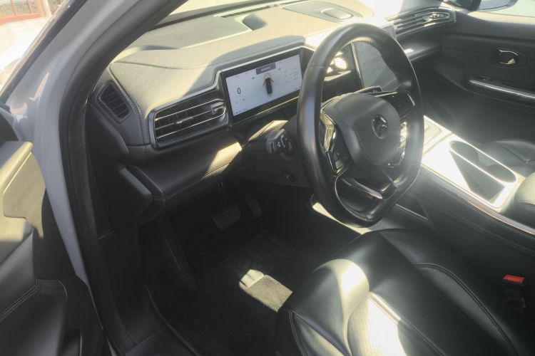 蔚来ES6 2020款 420KM 运动版中控内饰7003