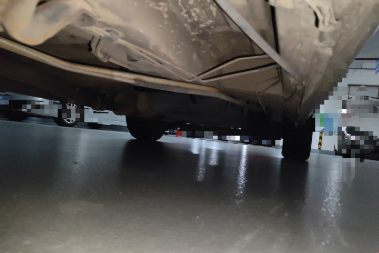 别克GL8 2011款 2.4L CT舒适版局部细节9004