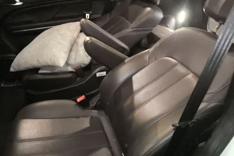 广汽传祺 传祺M6 2019款 270T DCT尊享版（七座）国VI中控内饰21