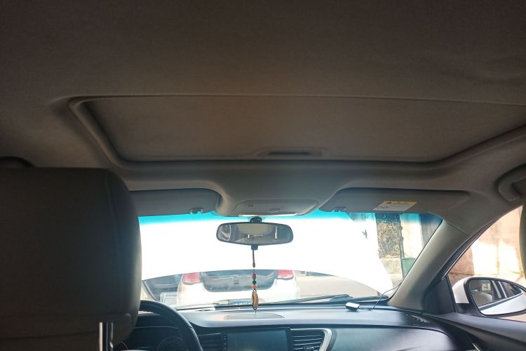 别克 英朗 2018款 15T 双离合精英型 国V中控内饰22