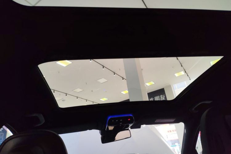 奔驰C级 2023款 C 260 L 皓夜运动版局部细节22