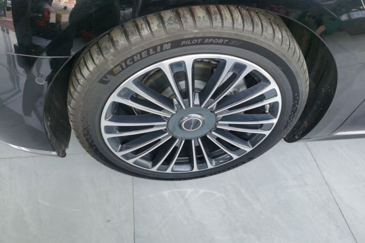 鸿蒙智行 享界S9 2024款 纯电 Ultra 四驱旗舰版车身外观6007