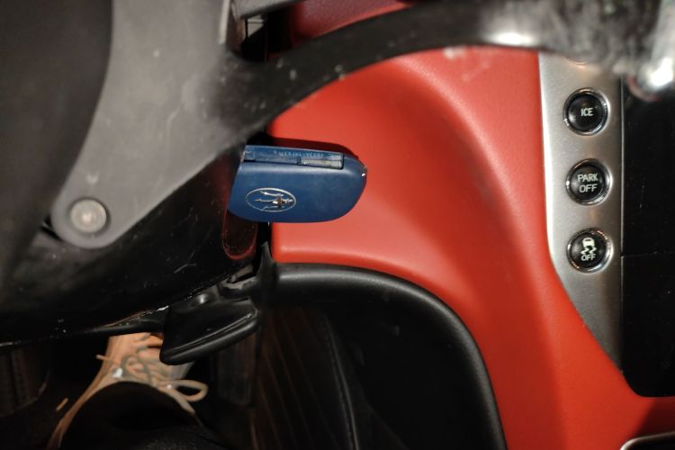 玛莎拉蒂 GranTurismo 2007款 4.2L 标准版中控内饰11