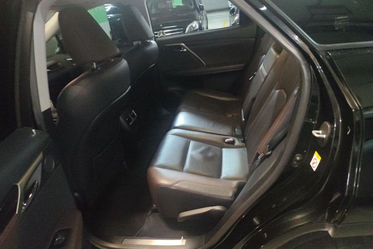 雷克萨斯RX 2016款 300 四驱典雅版 国V中控内饰7004