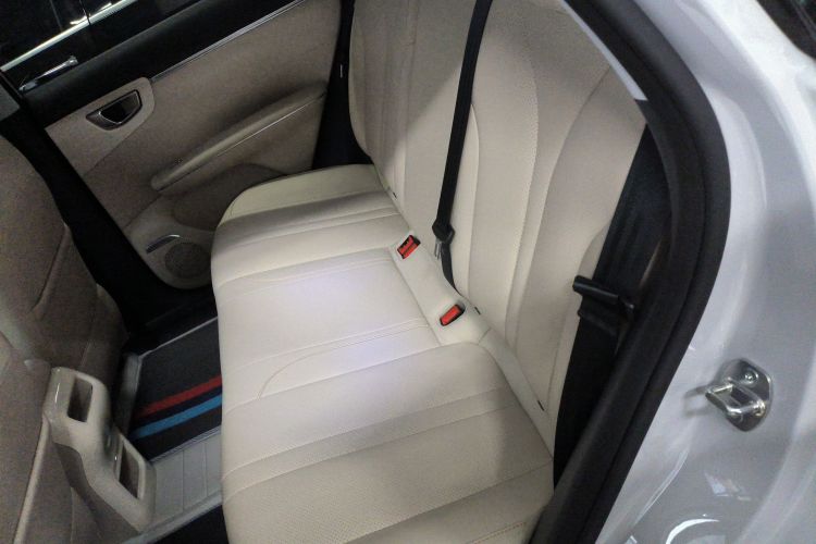 五菱汽车 缤果S 2025款 325km 尊享款中控内饰7004