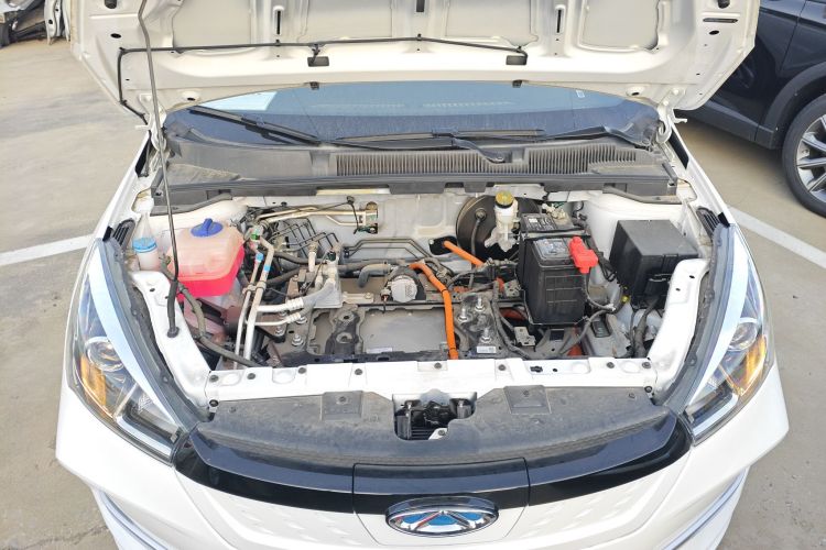 奇瑞新能源 艾瑞泽e 2024款 455km 出行版机舱底盘24