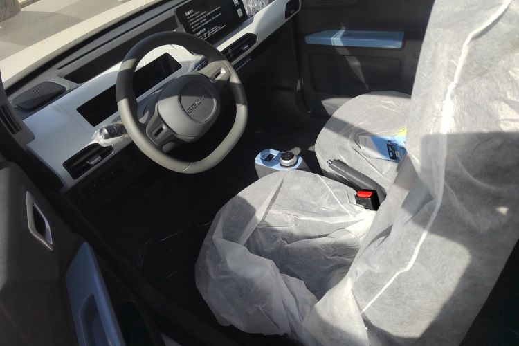 吉利银河 2024款 熊猫mini 200km 耐力熊中控内饰19