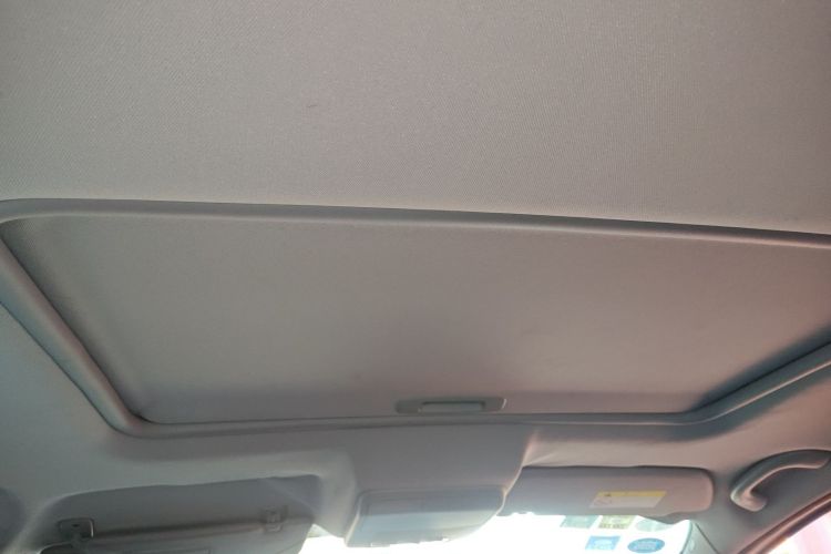 标致3008 2016款 1.6THP 自动经典版中控内饰22