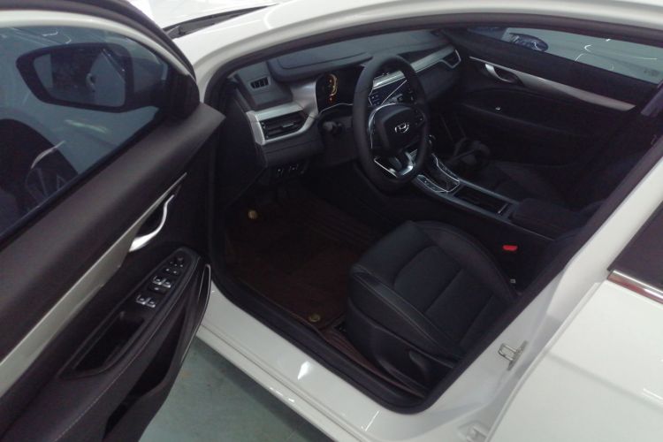 吉利汽车 帝豪 2020款 1.5L CVT向上版中控内饰20