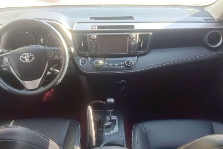 丰田 RAV4荣放 2016款 2.0L CVT两驱智尚版 国V中控内饰12