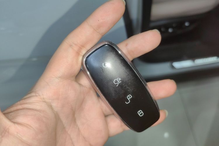 腾势N7 2025款 630 四驱智驾双激光旗舰版中控内饰11