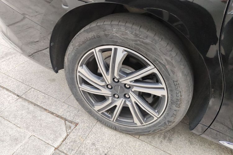 上汽大通MAXUS 大通G90 2022款 2.0T 星际七座版车身外观6008