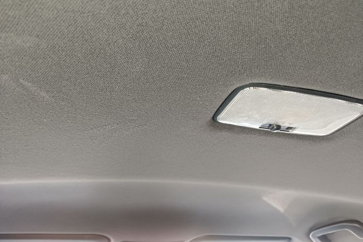 丰田 雷凌 2021款 TNGA 1.5L CVT进取版局部细节22