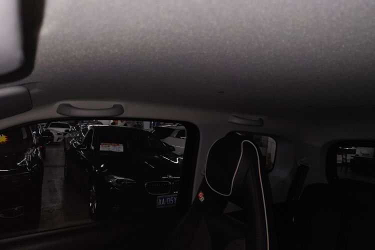 五菱汽车 宏光MINIEV 2022款 GAMEBOY 200km 玩咖款 磷酸铁锂中控内饰22