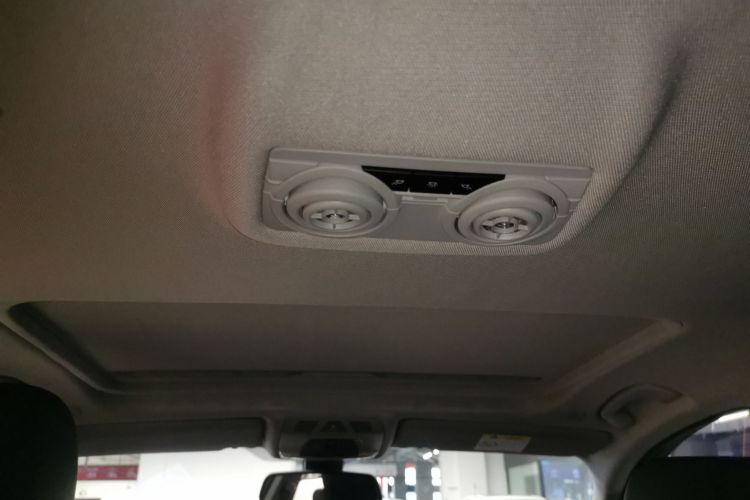 宝马3系 2017款 320Li 时尚型中控内饰22