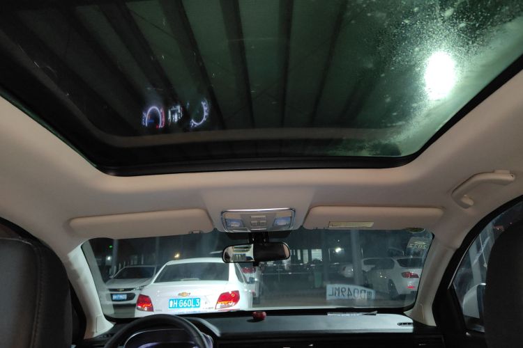 中国重汽VGV VGV U70 2020款 1.5T 自动智享豪华版 7座局部细节22