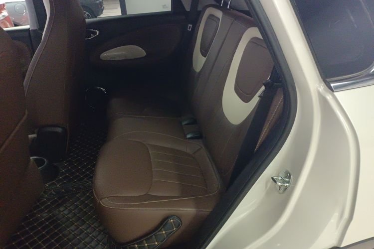 五菱汽车 五菱缤果 2023款 410km 灵犀尊享款中控内饰7004