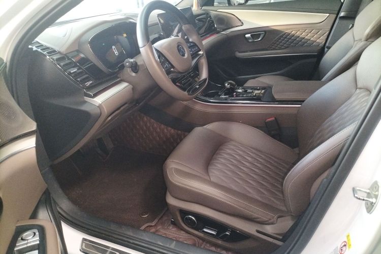 比亚迪 汉 2023款 EV 冠军版 605KM前驱尊贵型局部细节19