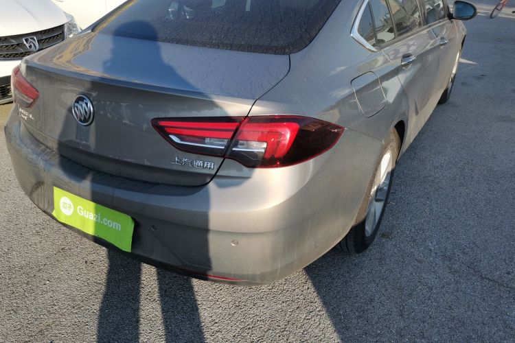 别克 君威 2017款 20T 精英型车身外观9