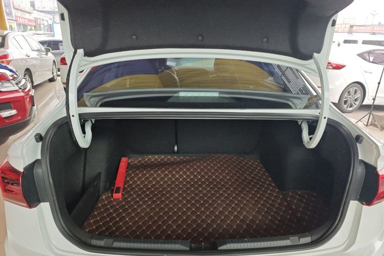 大众 宝来 2021款 1.5L 自动时尚智联版机舱底盘23