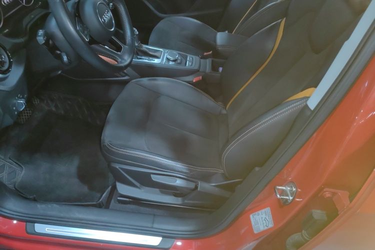 奥迪Q2L e-tron 2022款 Q2L e-tron 纯电智享型局部细节19