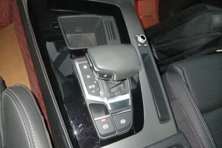 奥迪Q5L 2023款 40T 豪华动感型局部细节18